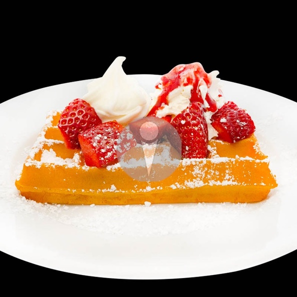 bruesseler_waffel_softeis_sahne_erdbeer.jpg
