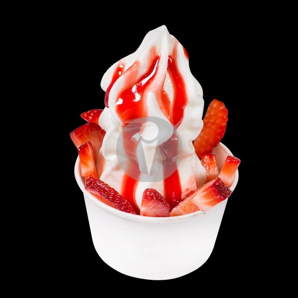 frozen_joghurt_erdbeerbecher2.jpg