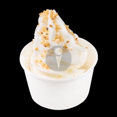 frozen joghurt nussbecher