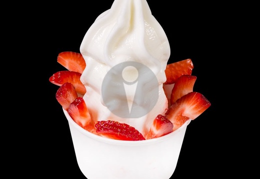 softeis erdbeerbecher